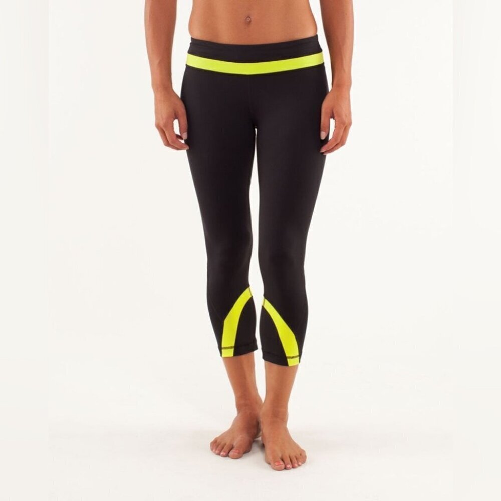 Lululemon Run Inspire Crop II Size 6 Women's Black/Yellow W6830S Style Number